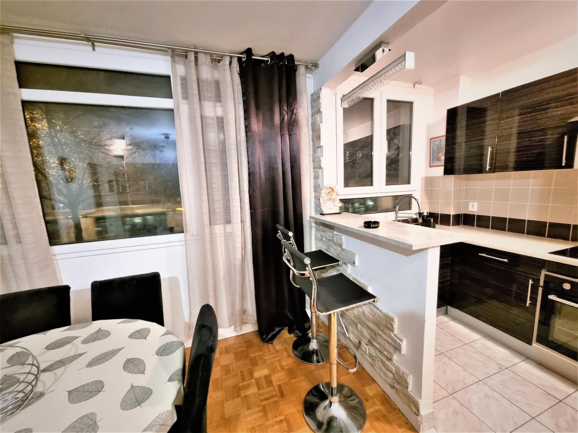 Appart' Convivial 3 Ch 73m² A Proximite De Paris